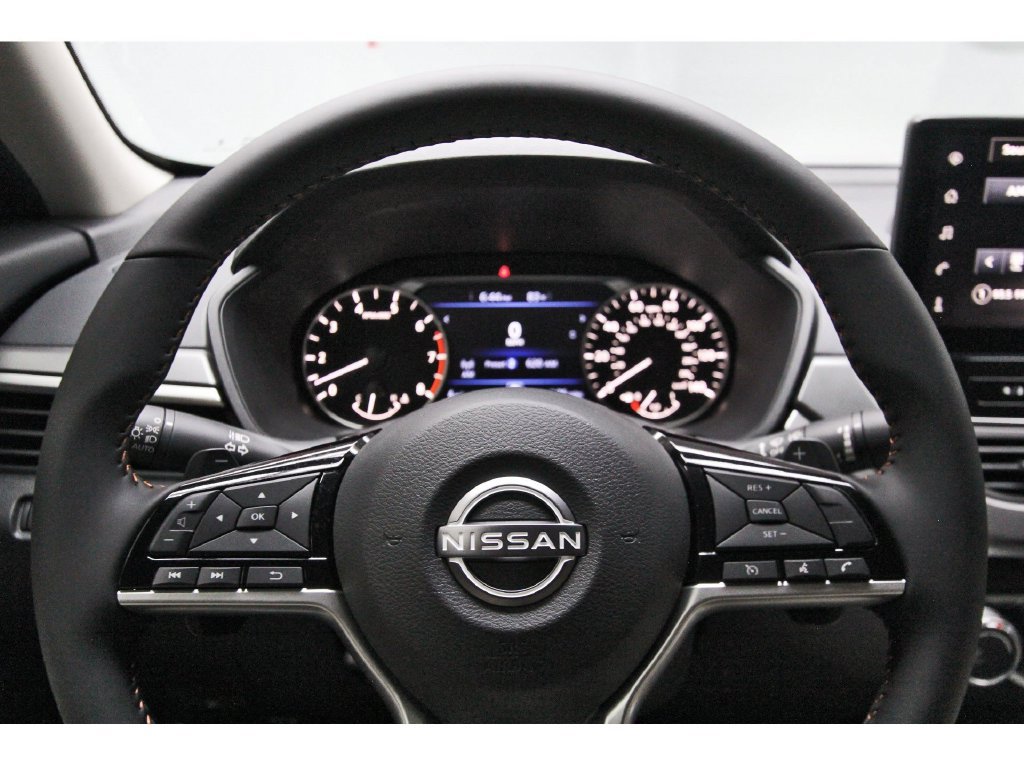 New 2026 Nissan Altima 2.5 SR FWD image 15