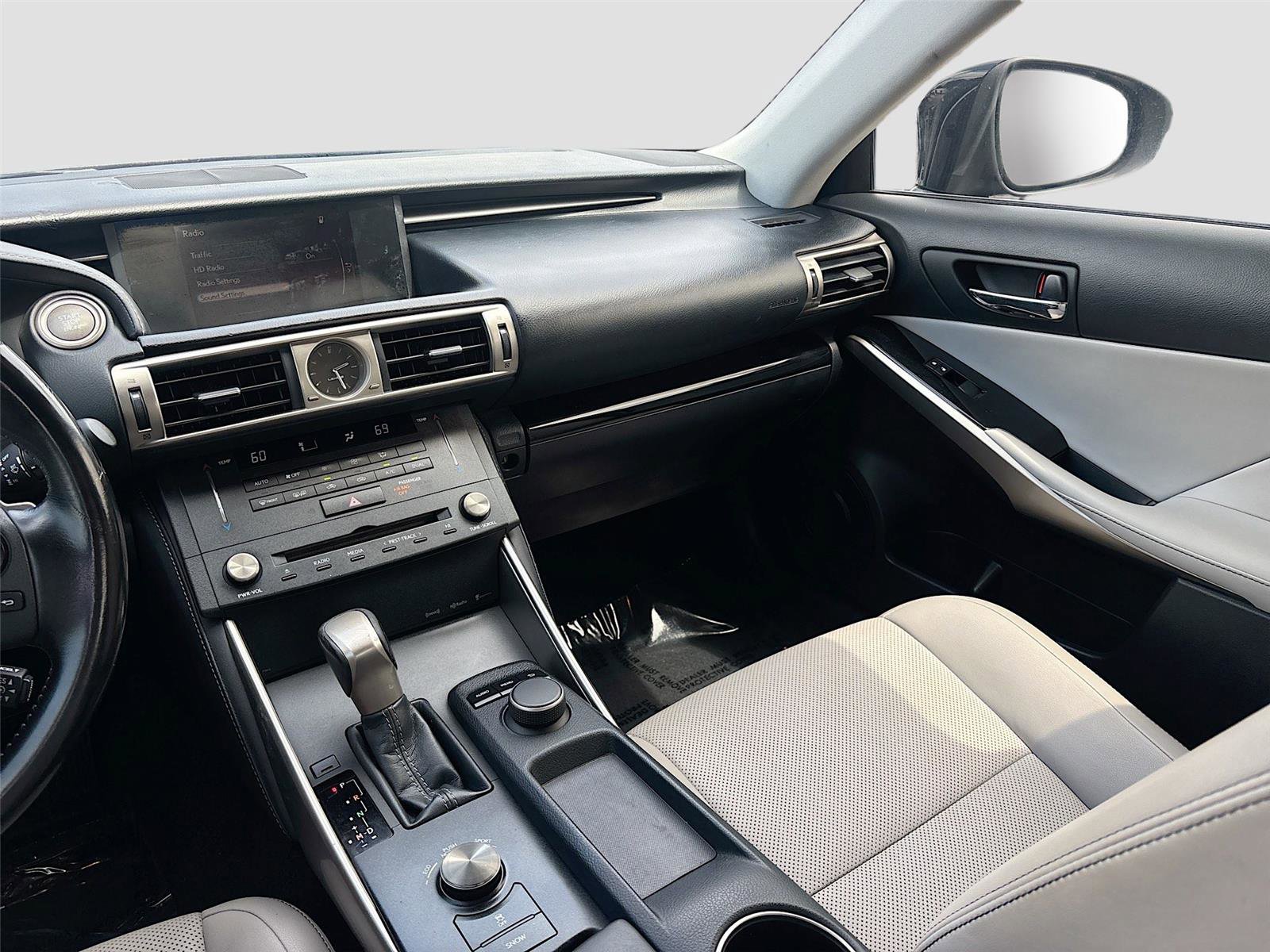 Used 2015 Lexus IS 250 RWD image 22