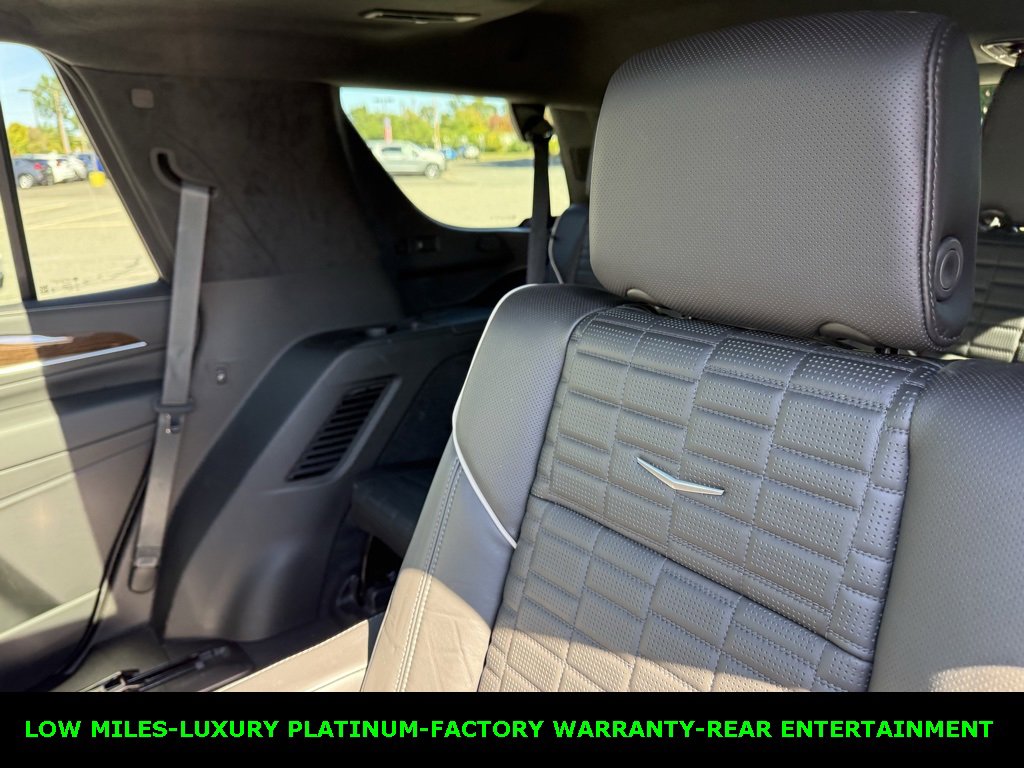 Used 2021 Cadillac Escalade Premium Luxury Platinum image 9