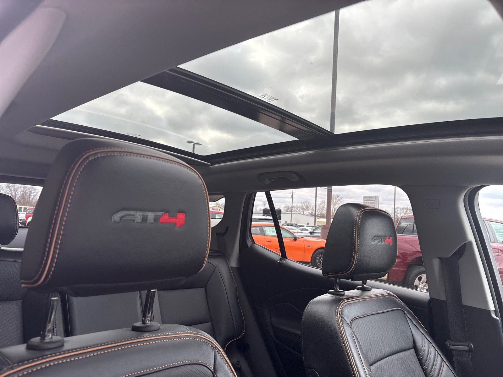 Used 2023 GMC Terrain AT4 w/ Infotainment Package II image 8