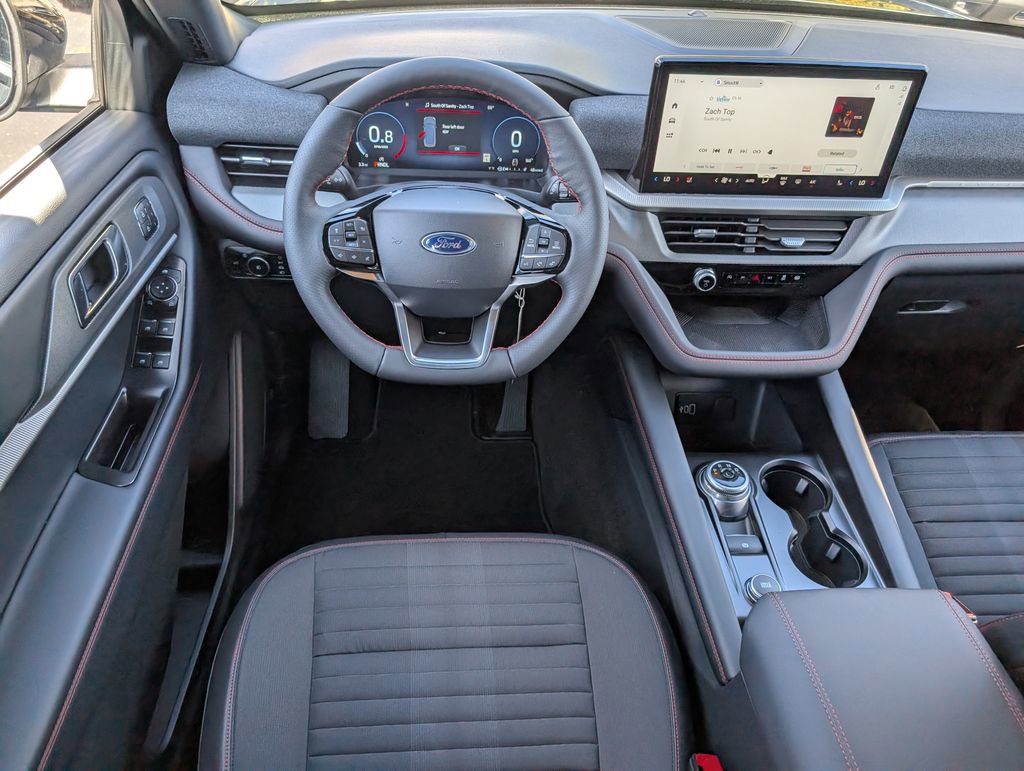 New 2026 Ford Explorer ST-Line w/ ST-Line Street Pack image 8