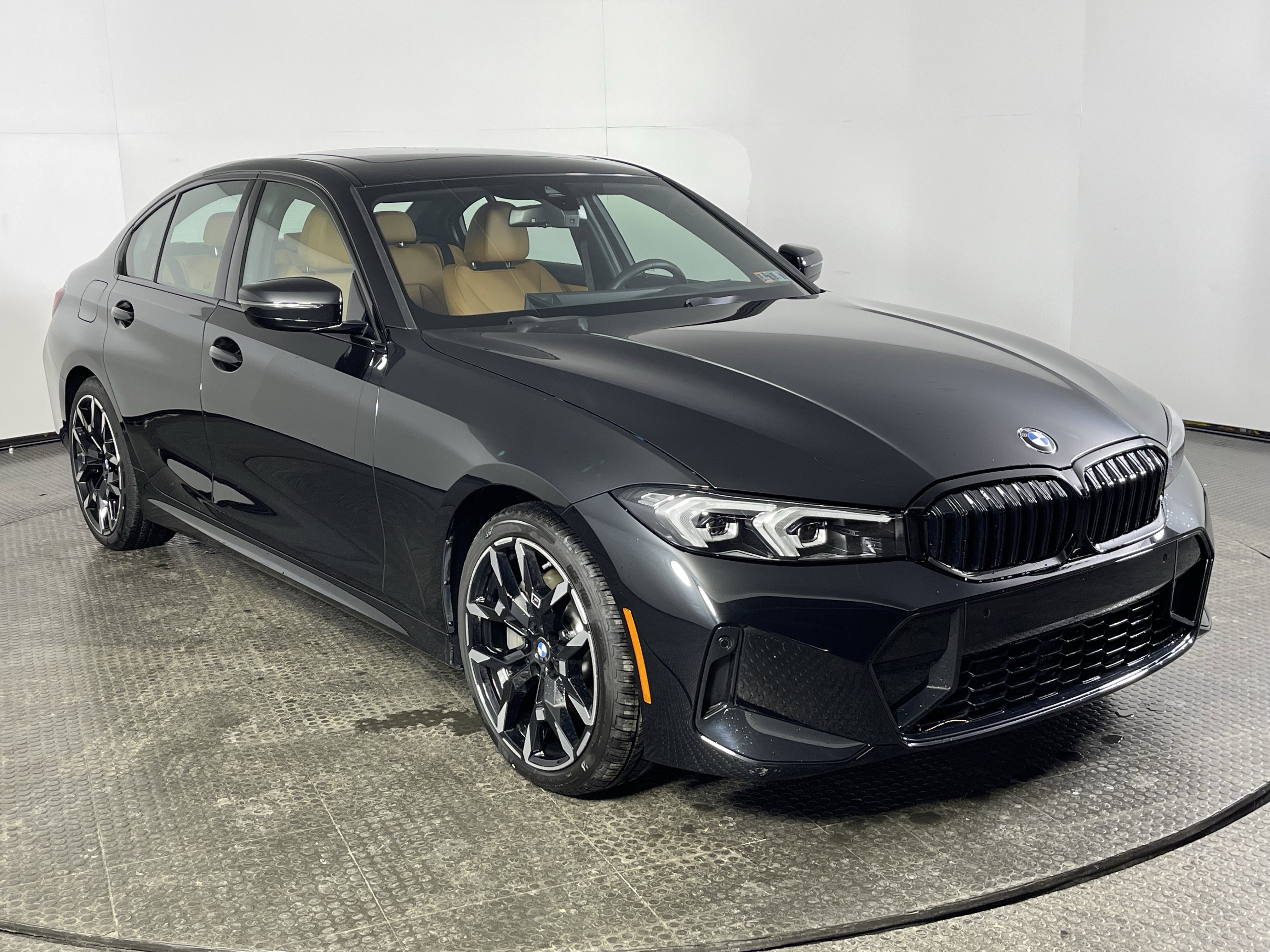 Used 2026 BMW 330i xDrive Sedan w/ M Sport Package image 3