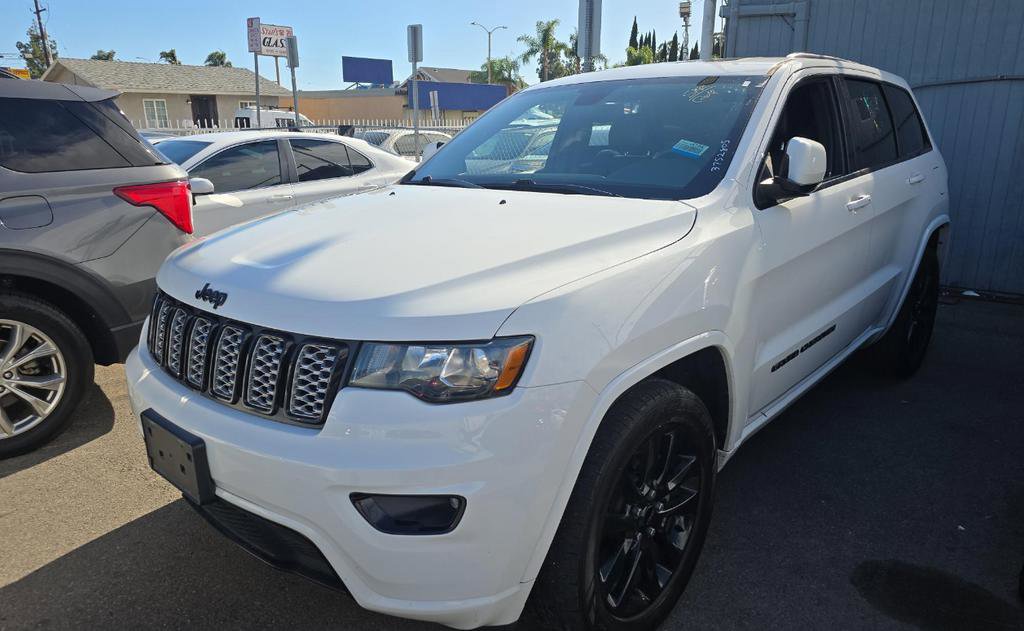 Used 2019 Jeep Grand Cherokee Altitude image 8