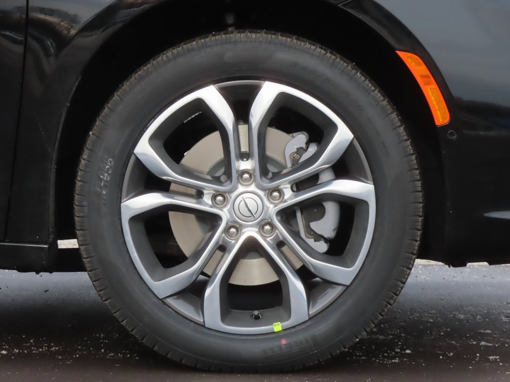 New 2026 Chrysler Pacifica Pinnacle w/ Trailer Tow Group image 18