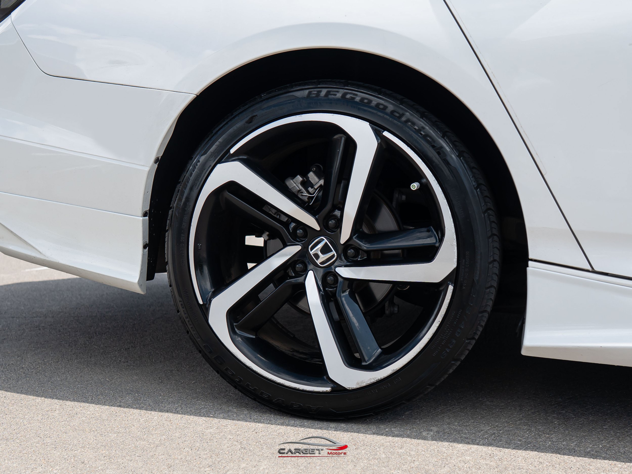 Used 2018 Honda Accord Sport image 11