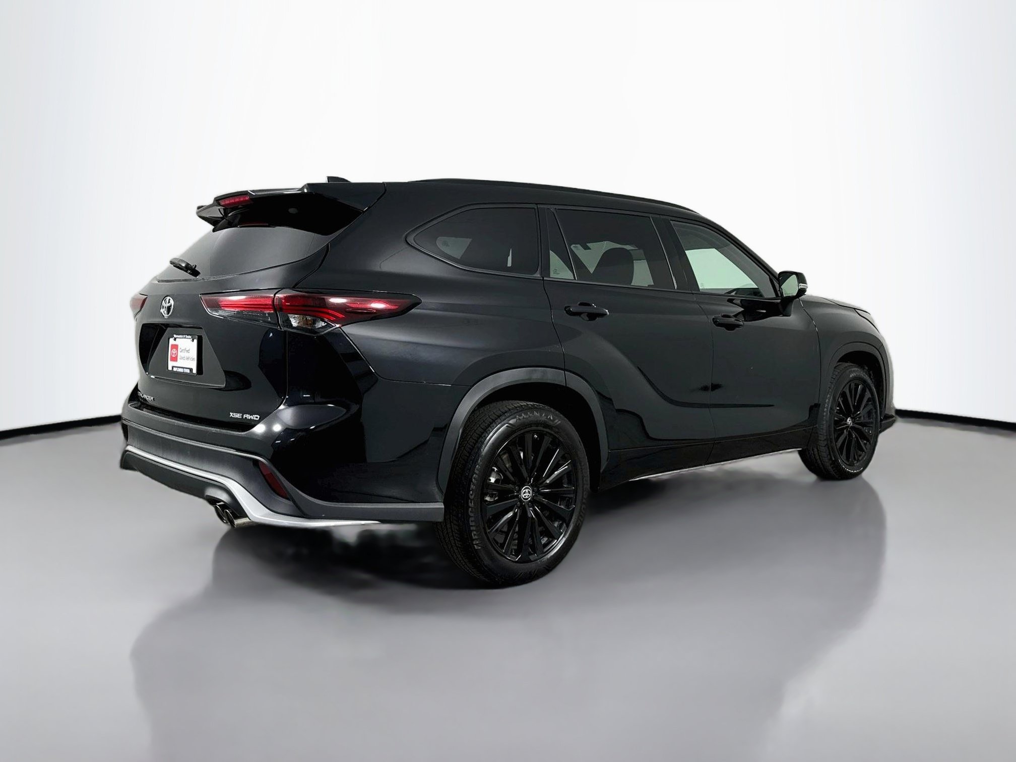 Certified 2025 Toyota Highlander XSE AWD/4WD image 7