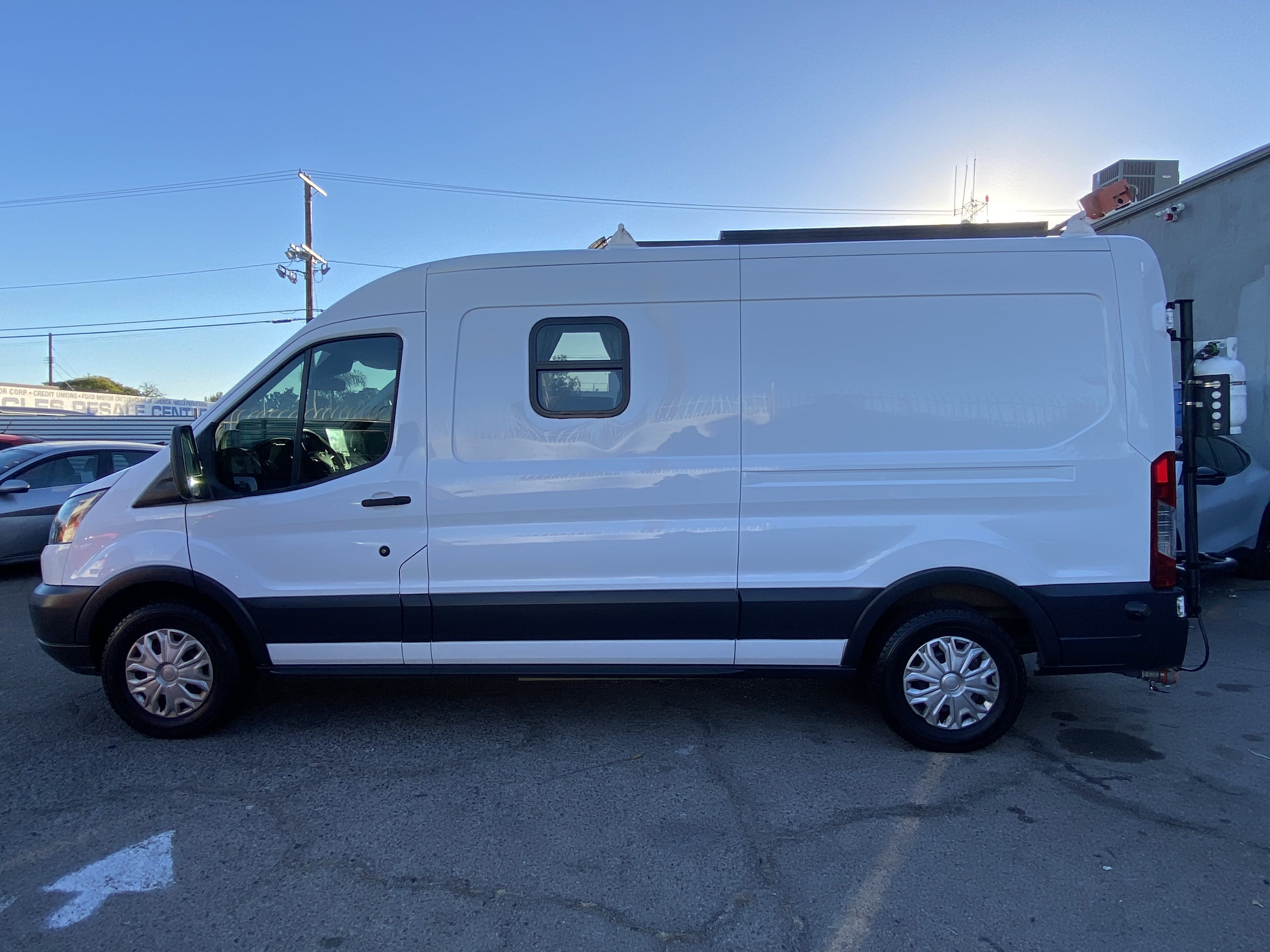 Used 2016 Ford Transit 250 148 Medium Roof RWD image 7