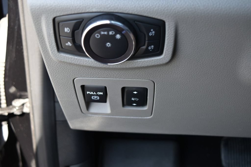 Used 2019 Ford F150 XLT w/ Equipment Group 302A Luxury AWD/4WD image 30