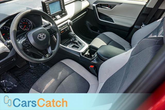 Used 2019 Toyota RAV4 XLE w/ Convenience Package FWD image 17