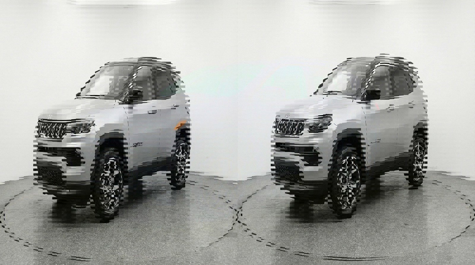 Used 2025 Jeep Compass Limited image 3