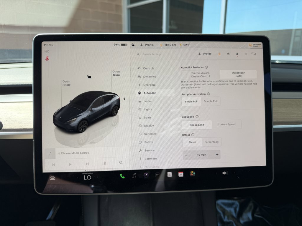 Used 2024 Tesla Model Y Long Range image 19