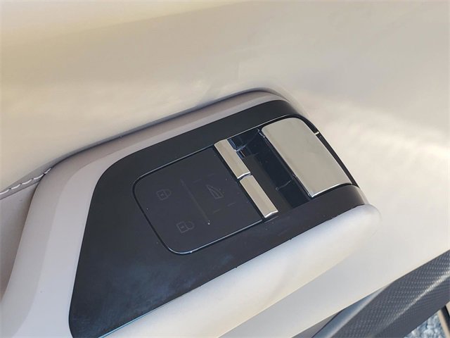 New 2025 Volvo EX90 Ultra image 12