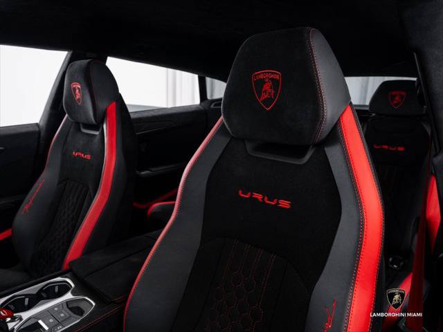 Used 2023 Lamborghini Urus Performante AWD/4WD image 39