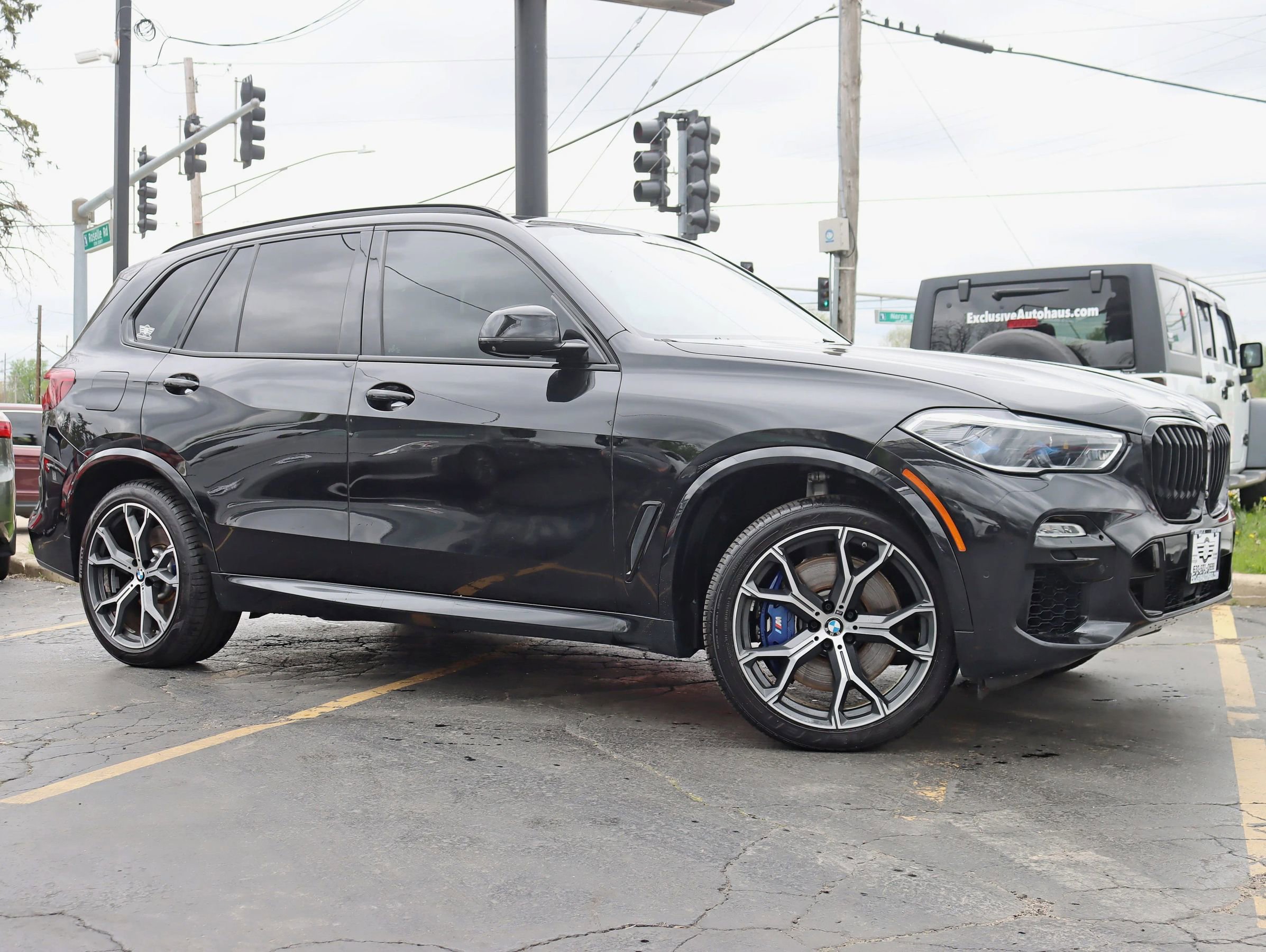 Used 2020 BMW X5 M50i AWD/4WD image 2