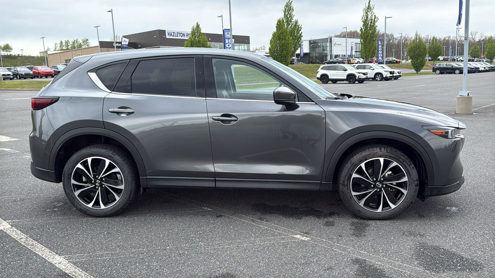 Used 2022 MAZDA CX-5 AWD 2.5 S w/ Premium Plus Pkg image 3