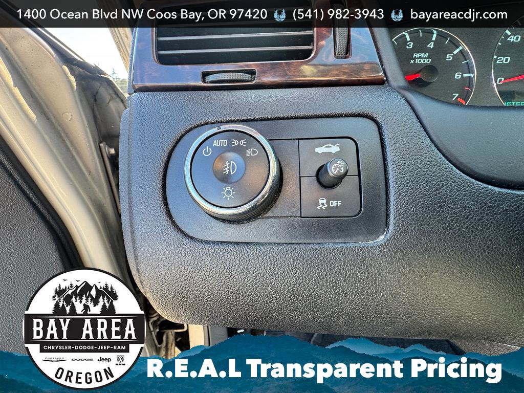 Used 2012 Chevrolet Impala LTZ FWD image 18