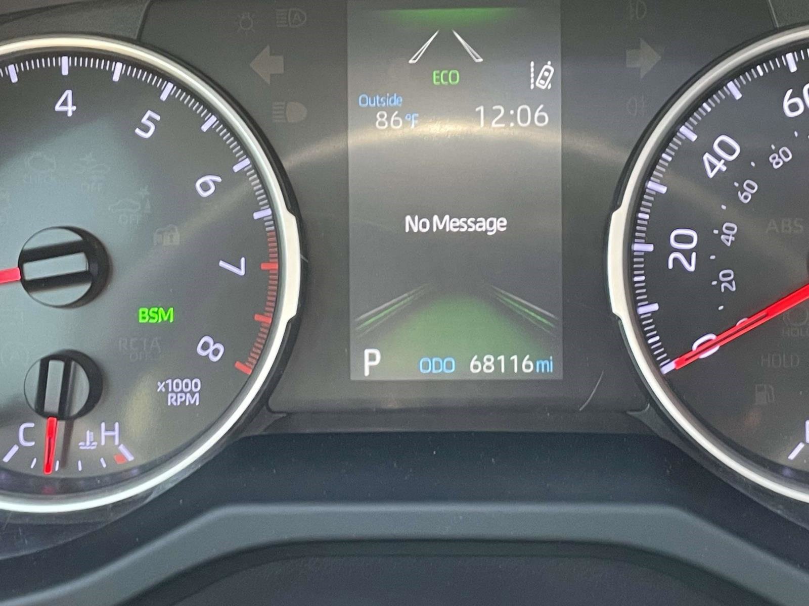 Used 2019 Toyota RAV4 XLE w/ Convenience Package FWD image 23