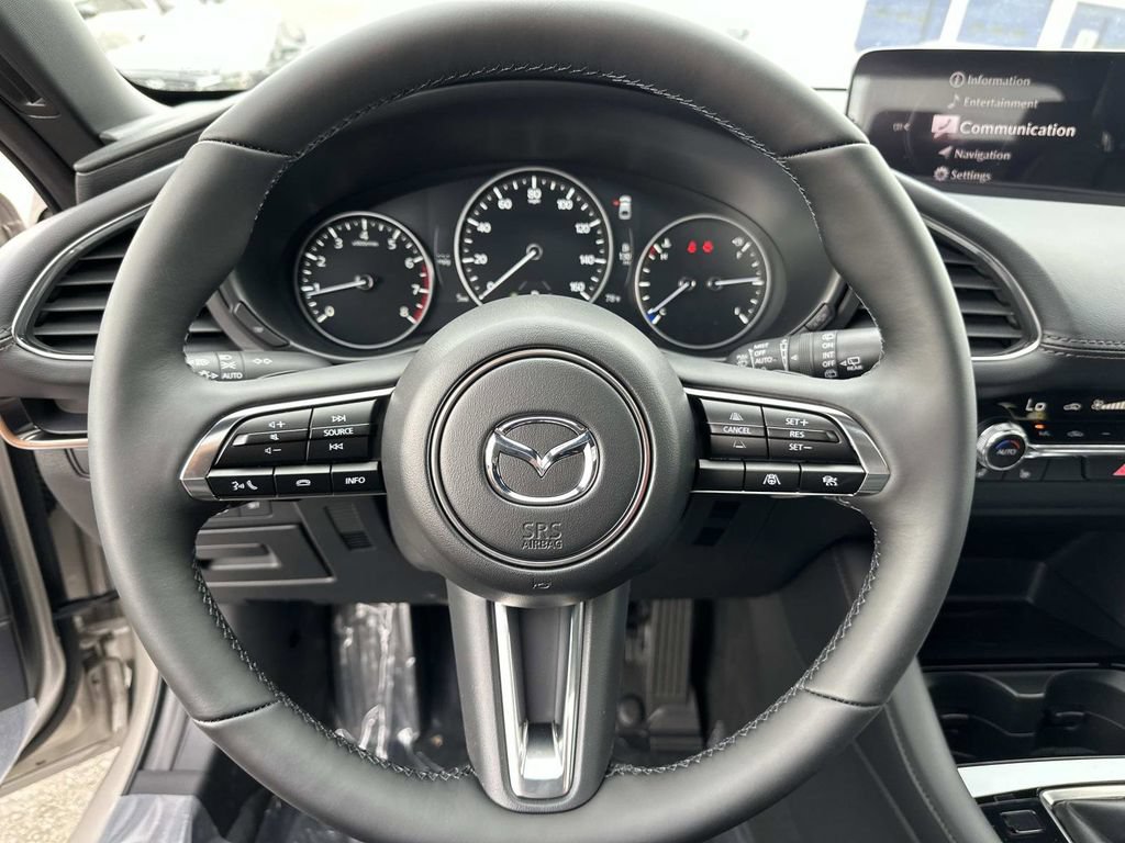 New 2026 MAZDA MAZDA3 Hatchback w/Premium Plus Pkg AWD/4WD image 18