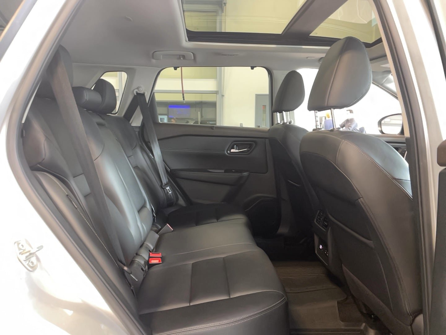 Used 2022 Nissan Rogue SL w/ SL Premium Package AWD/4WD image 21