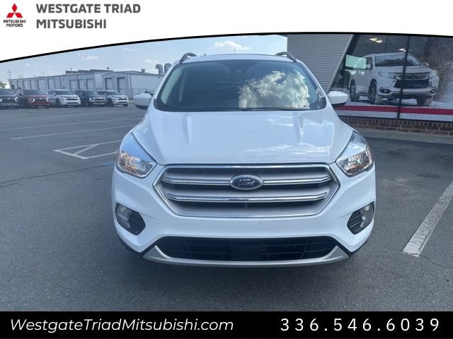 Used 2018 Ford Escape SE w/ Ford Safe & Smart Package FWD image 2