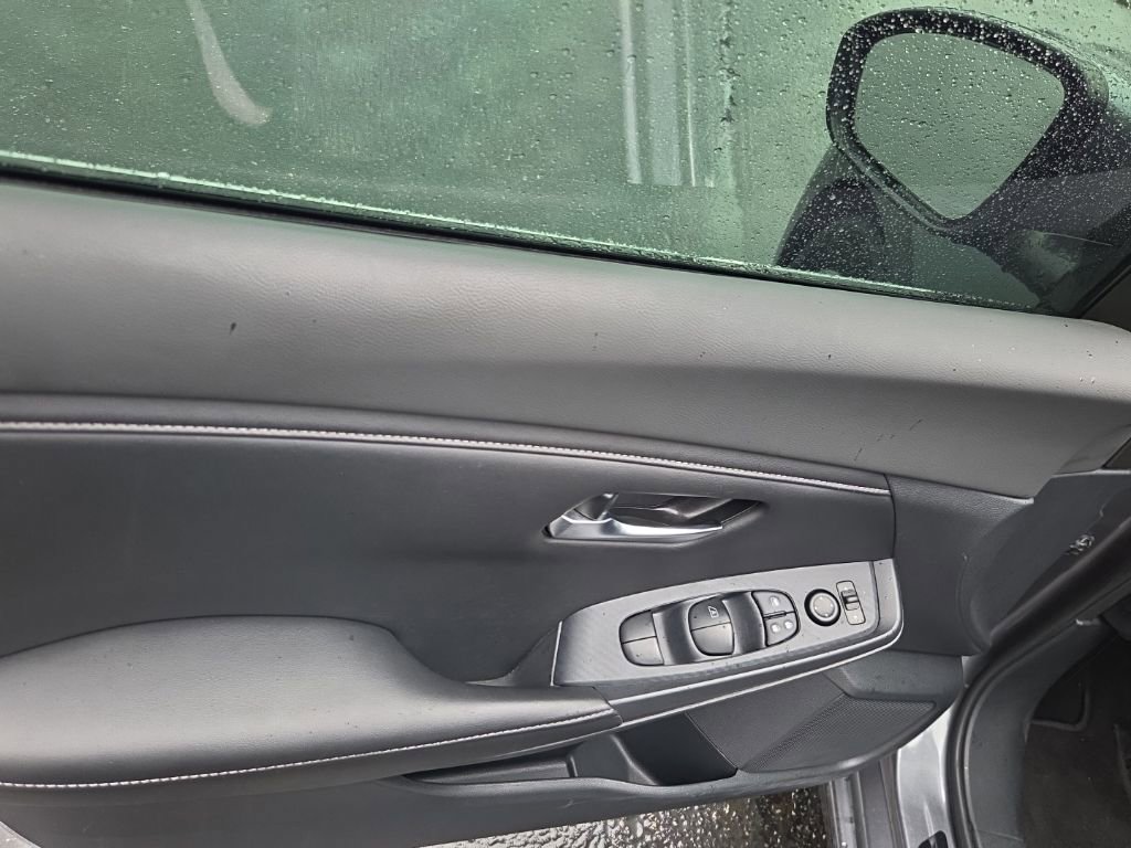 Used 2021 Nissan Sentra SV image 11