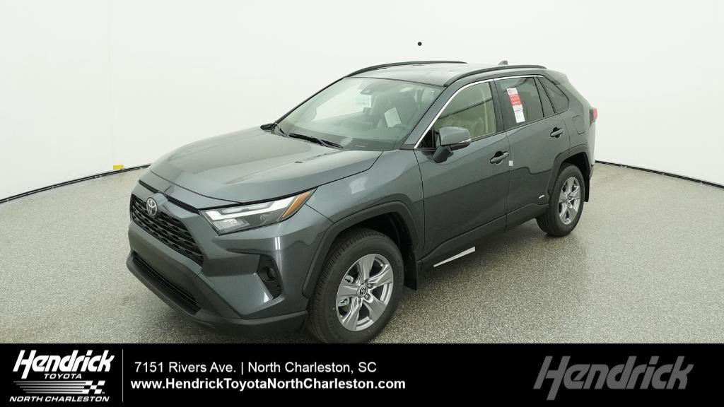 New 2025 Toyota RAV4 XLE