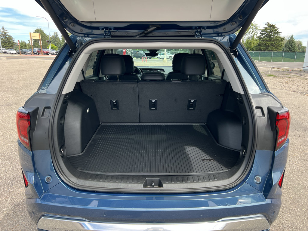 New 2026 GMC Terrain Denali w/ LPO, Floor Liner Package AWD/4WD image 23