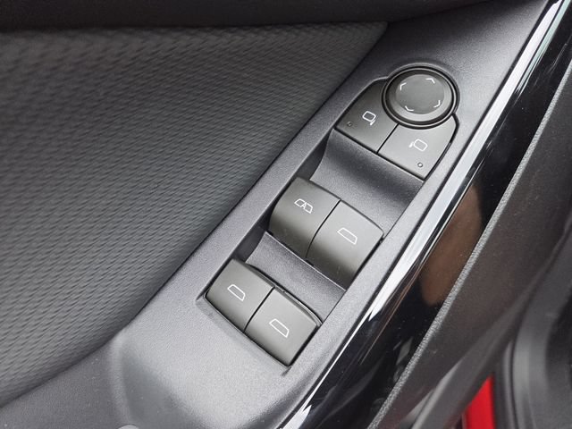 New 2026 Chevrolet Equinox LT w/ Safety and Technology Package FWD image 9