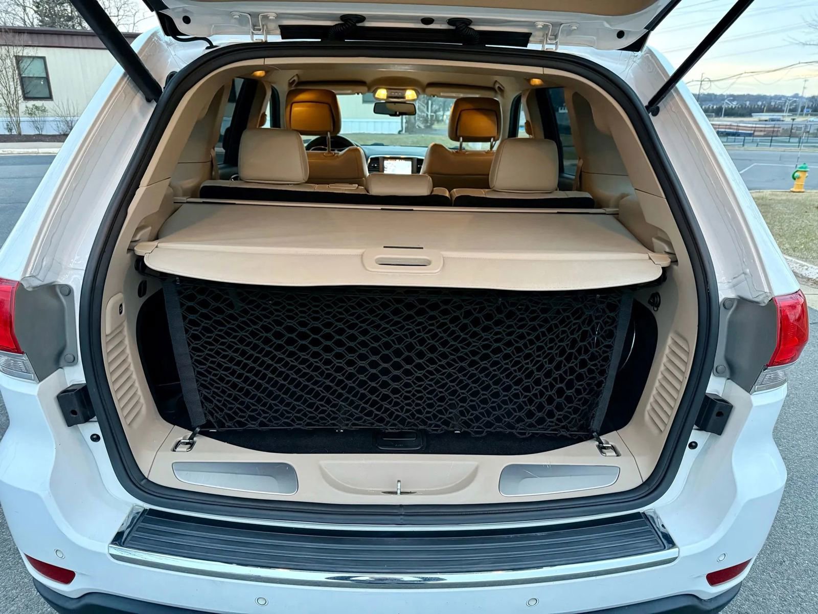 Used 2014 Jeep Grand Cherokee Limited image 17