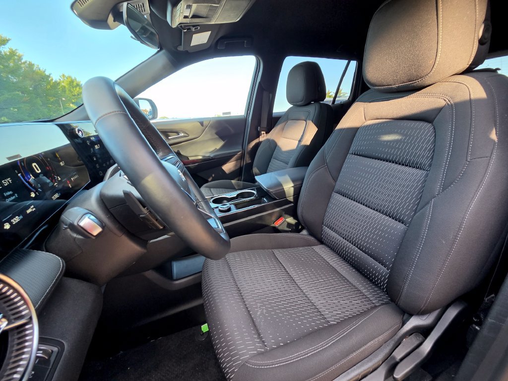 Used 2026 Chevrolet Equinox LT AWD/4WD image 20