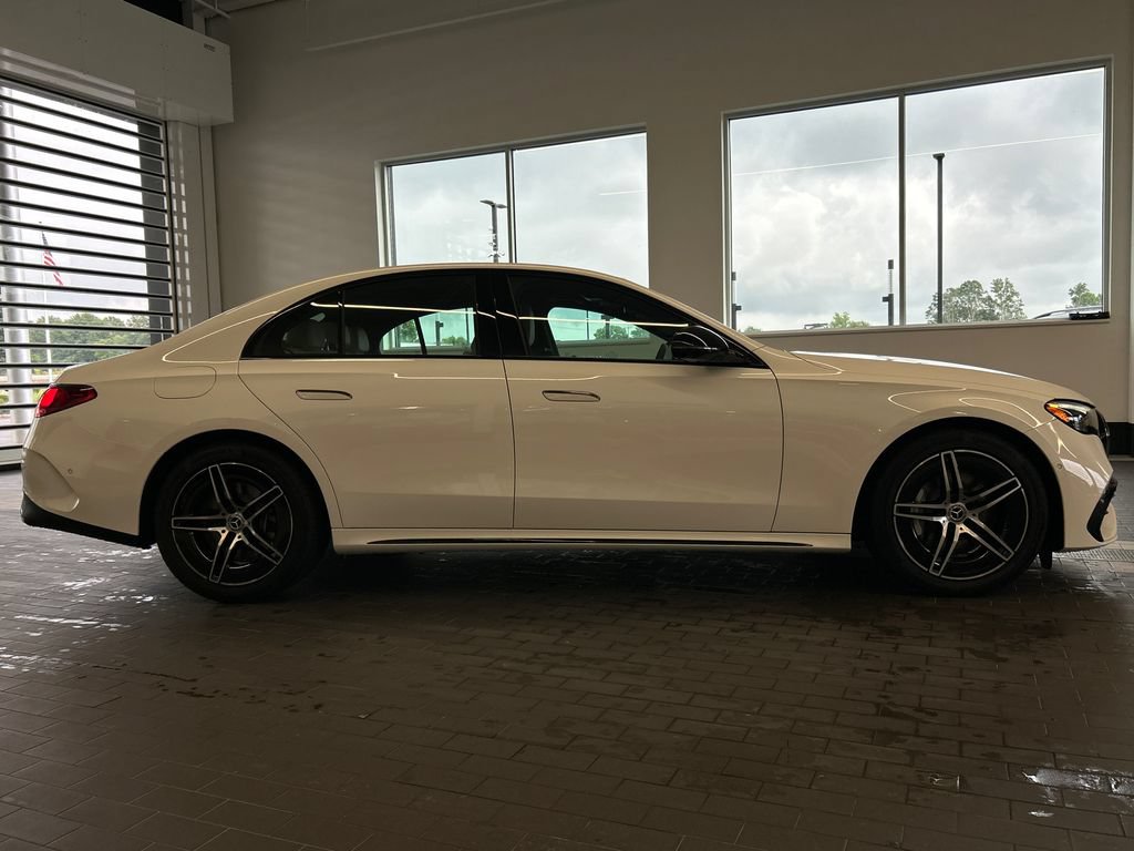 New 2027 Mercedes-Benz E 450 4MATIC Sedan image 8