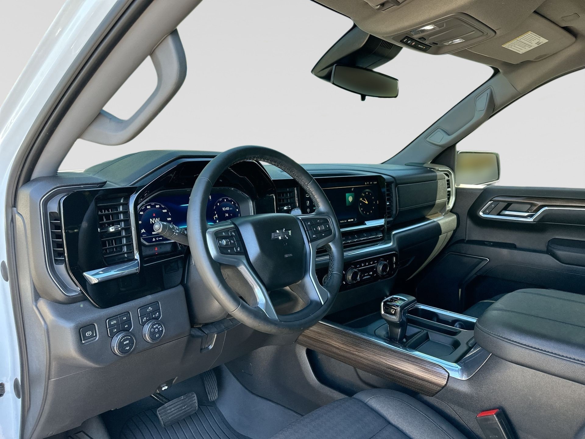 Used 2023 Chevrolet Silverado 1500 LT Trail Boss w/ Protection Package AWD/4WD image 10