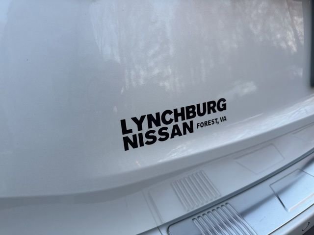 Used 2024 Nissan Rogue SV w/ SV Premium Package image 10