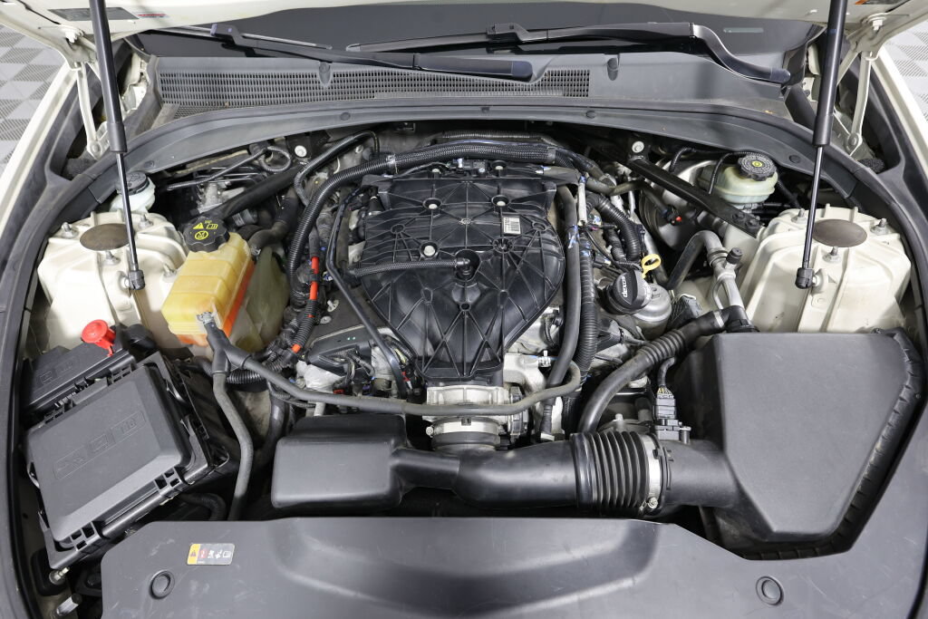 Used 2014 Cadillac CTS Luxury RWD image 40