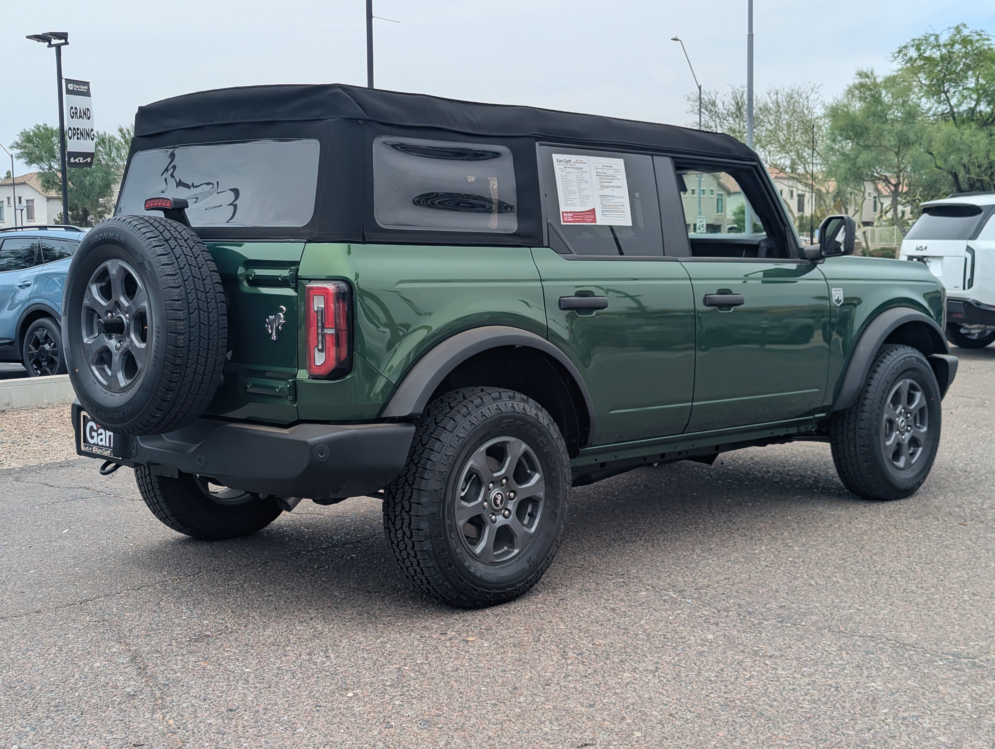 Used 2024 Ford Bronco Big Bend AWD/4WD image 3