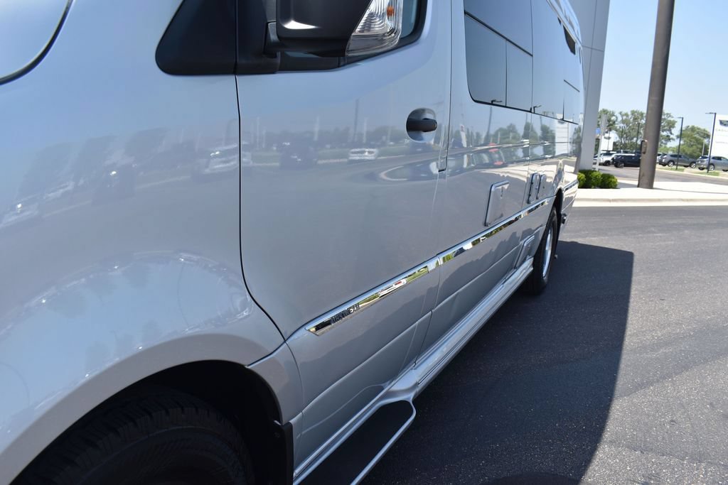 Used 2022 Mercedes-Benz Sprinter 3500 image 18