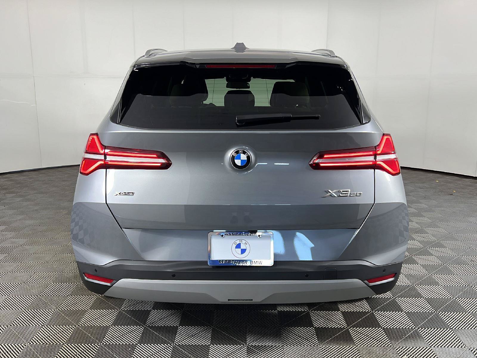 New 2026 BMW X3 xDrive30i w/ Premium Package AWD/4WD image 4