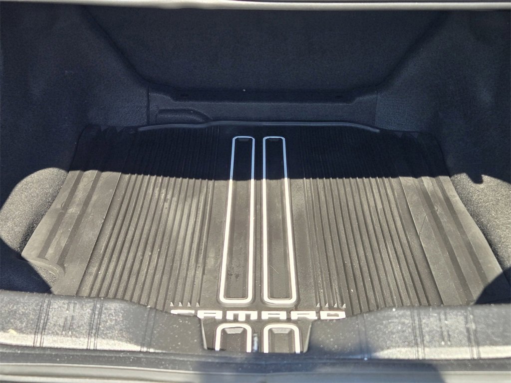 Used 2023 Chevrolet Camaro LT w/ RS Package image 33
