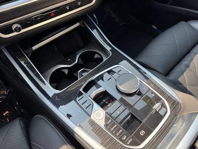 Certified 2024 BMW X7 xDrive40i w/ M Sport Package AWD/4WD image 23