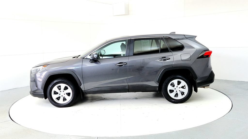 Certified 2024 Toyota RAV4 LE AWD/4WD image 3