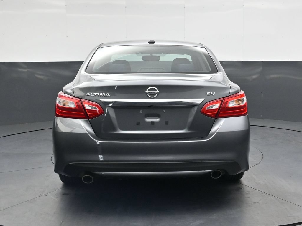 Used 2017 Nissan Altima 2.5 SV w/ Convenience Package FWD image 7