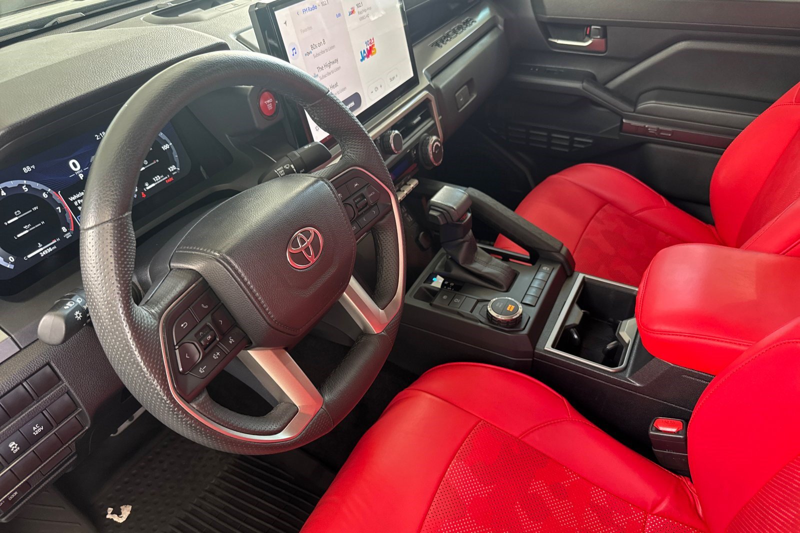 Used 2024 Toyota Tacoma TRD Sport w/ TRD Sport Upgrade Package RWD image 11