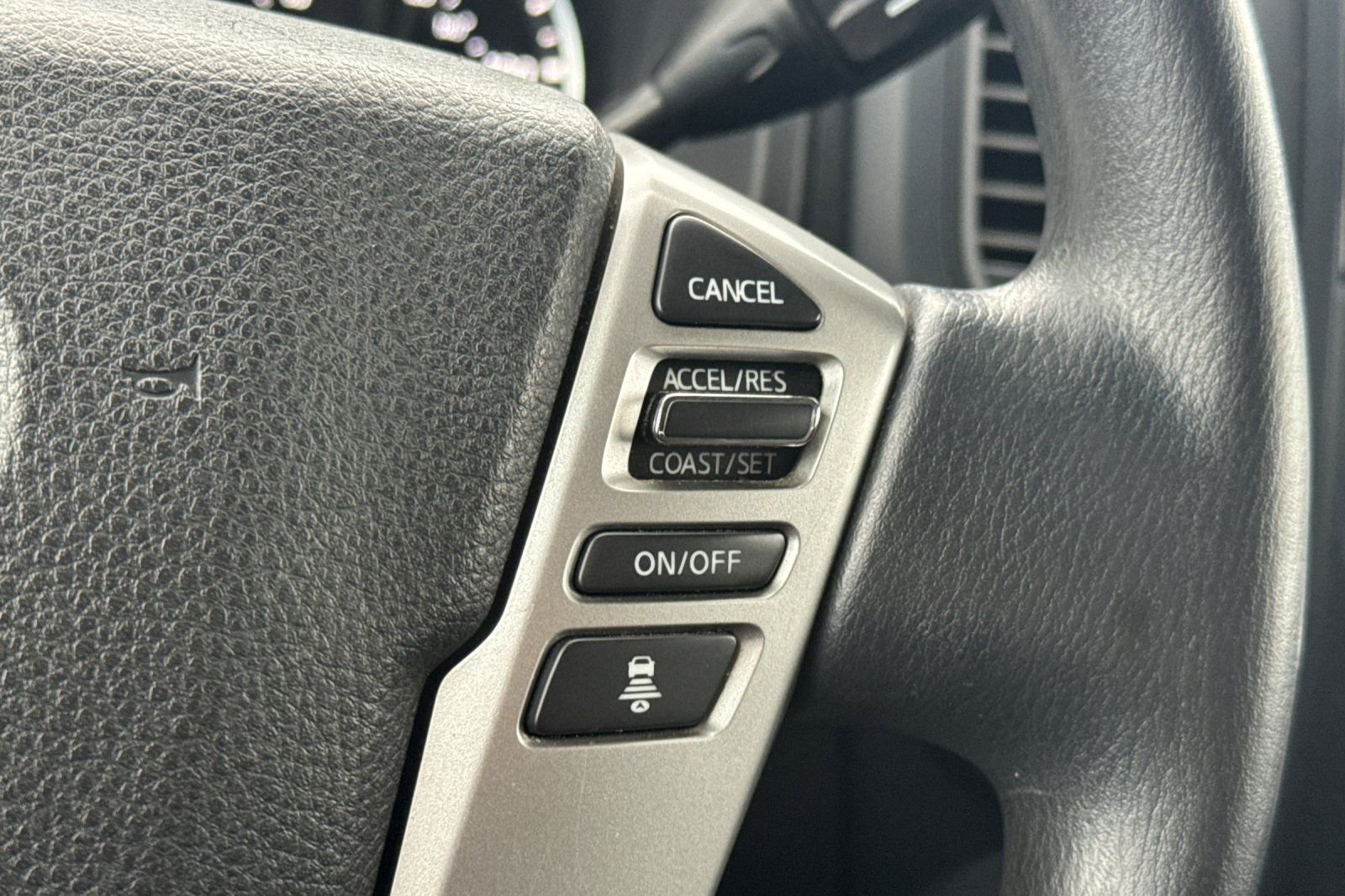 Used 2022 Nissan Titan SV w/ Accessory Utility Package image 25