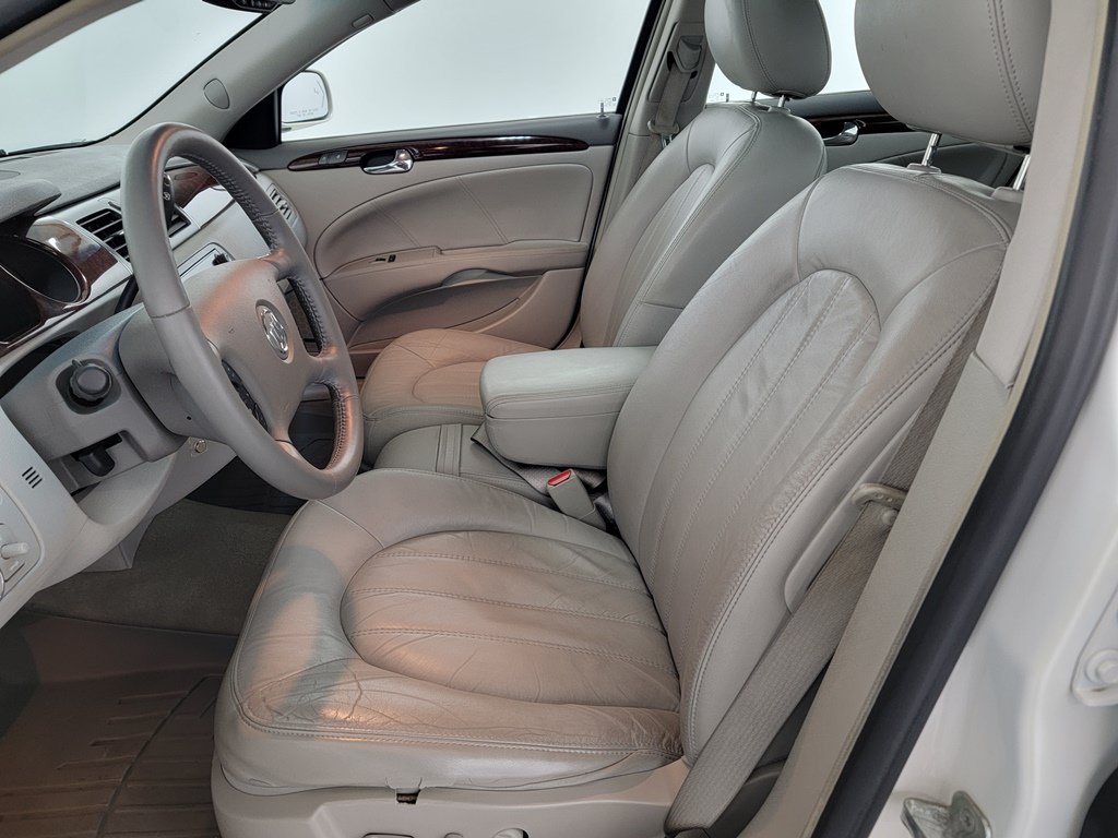 Used 2011 Buick Lucerne CXL FWD image 14