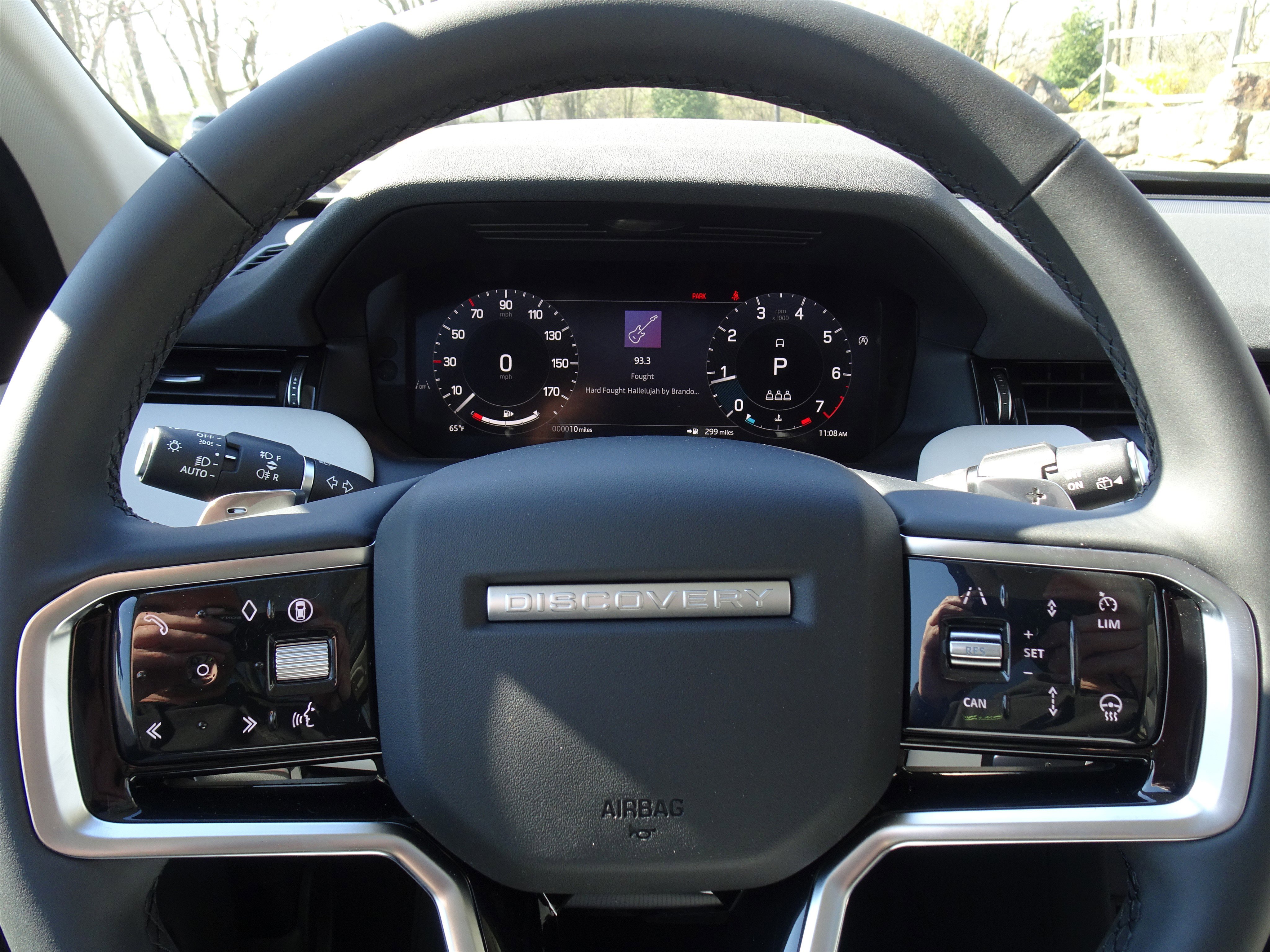 New 2025 Land Rover Discovery Sport S image 25