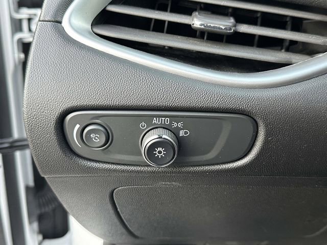 Used 2024 Chevrolet Malibu LT image 16