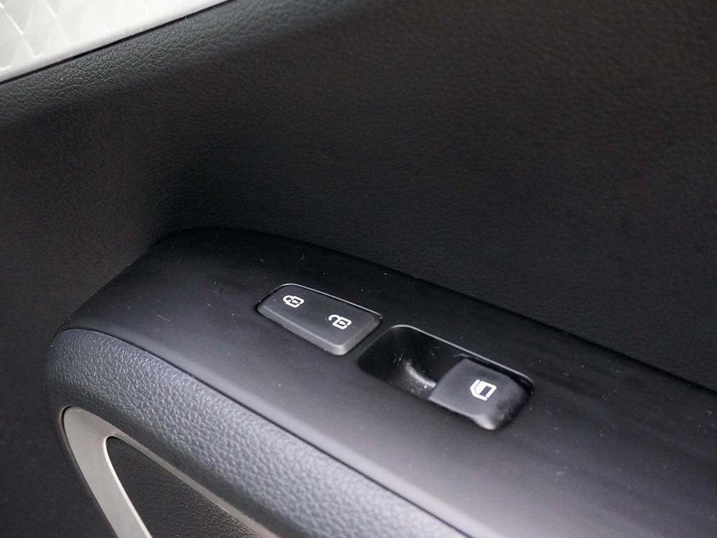 Used 2024 Kia Soul LX w/ Option Group 015 FWD image 38