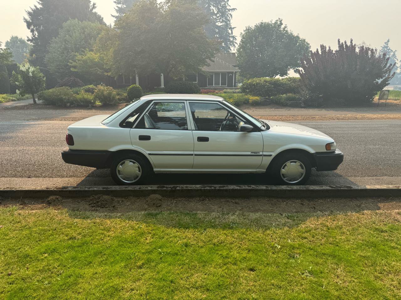 Used 1991 Geo Prizm LSi FWD image 6