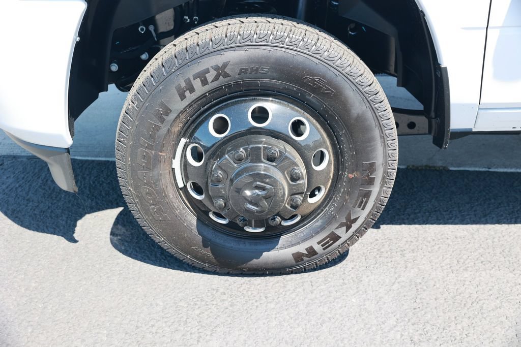 New 2026 RAM 3500 Big Horn AWD/4WD image 11