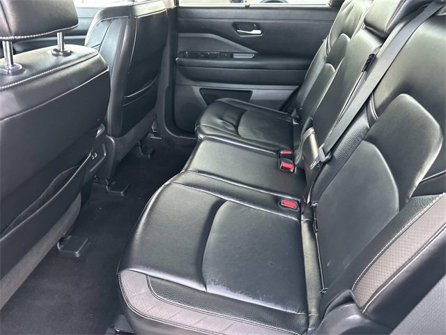 Used 2023 Nissan Pathfinder SL image 24